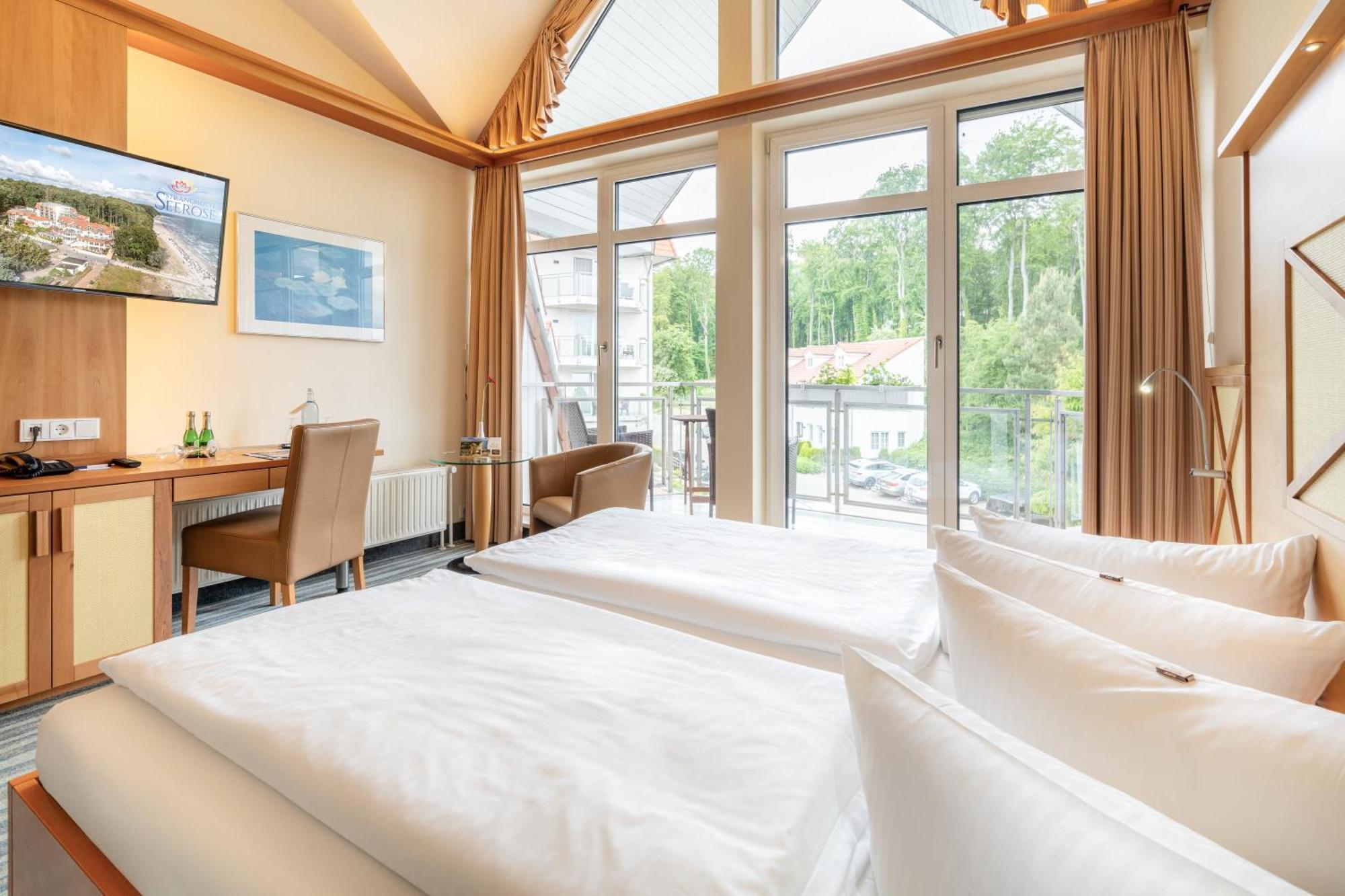 Strandhotel Seerose Kölpinsee Zewnętrze zdjęcie
