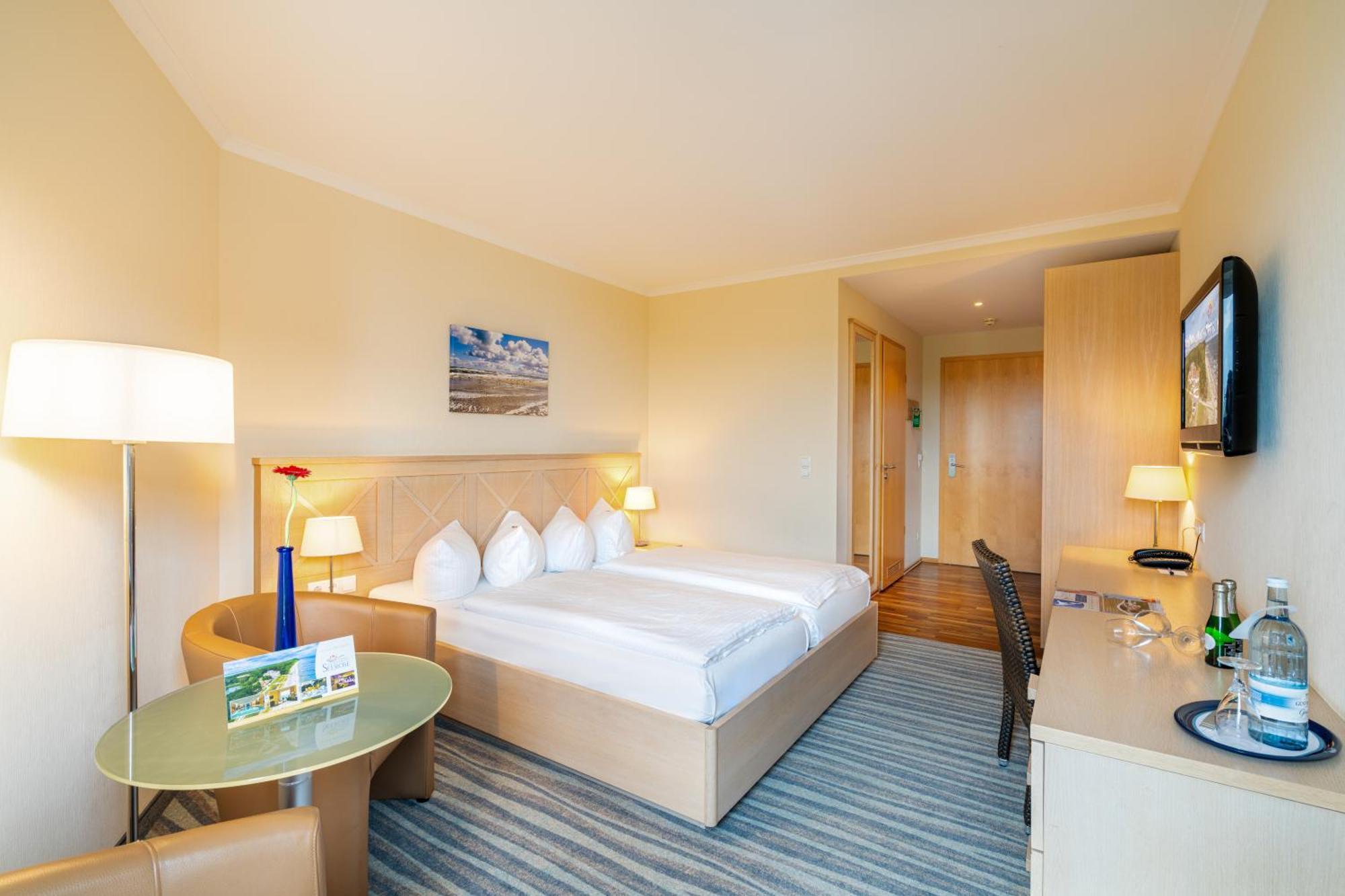 Strandhotel Seerose Kölpinsee Zewnętrze zdjęcie