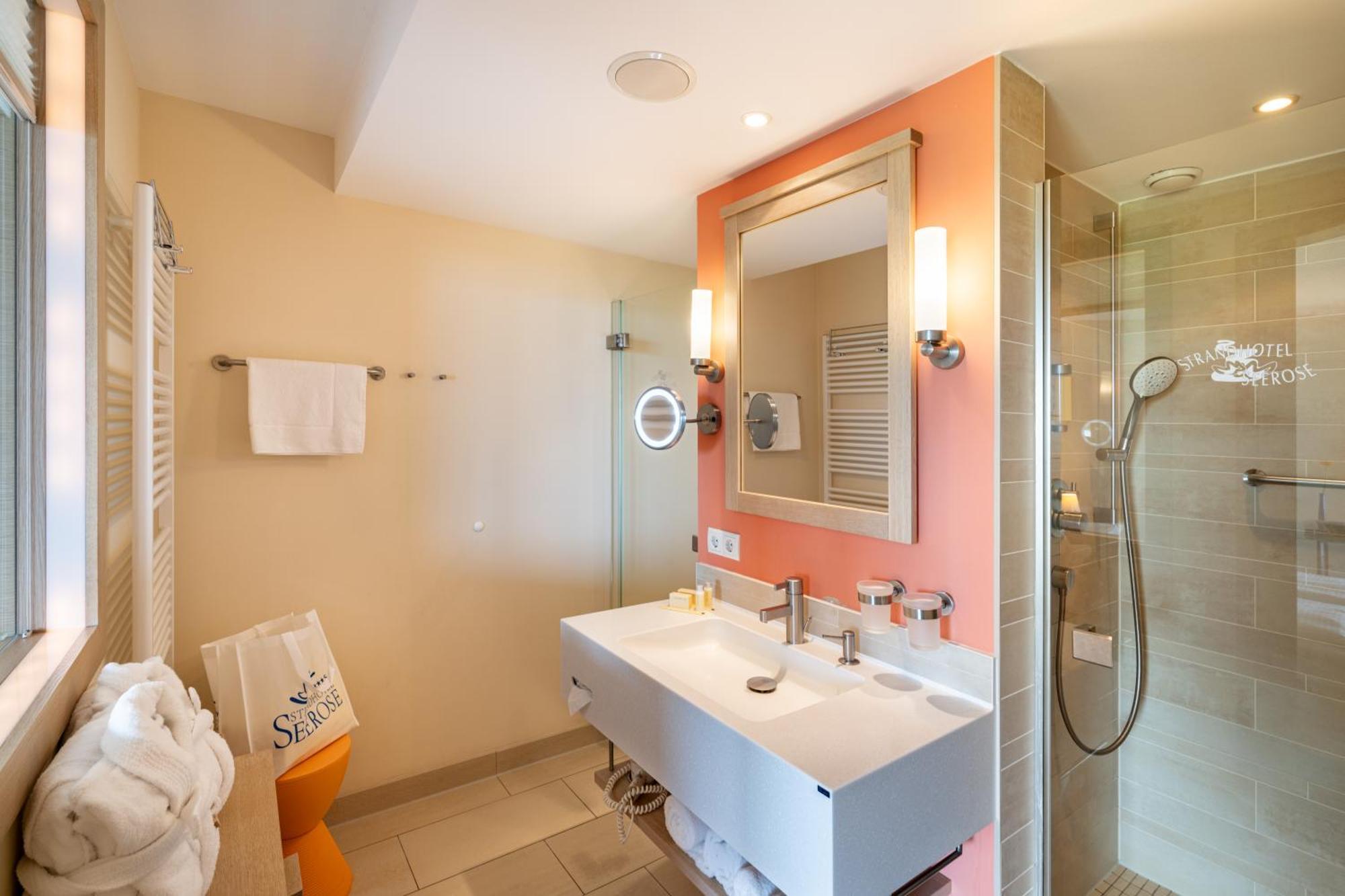 Strandhotel Seerose Kölpinsee Zewnętrze zdjęcie