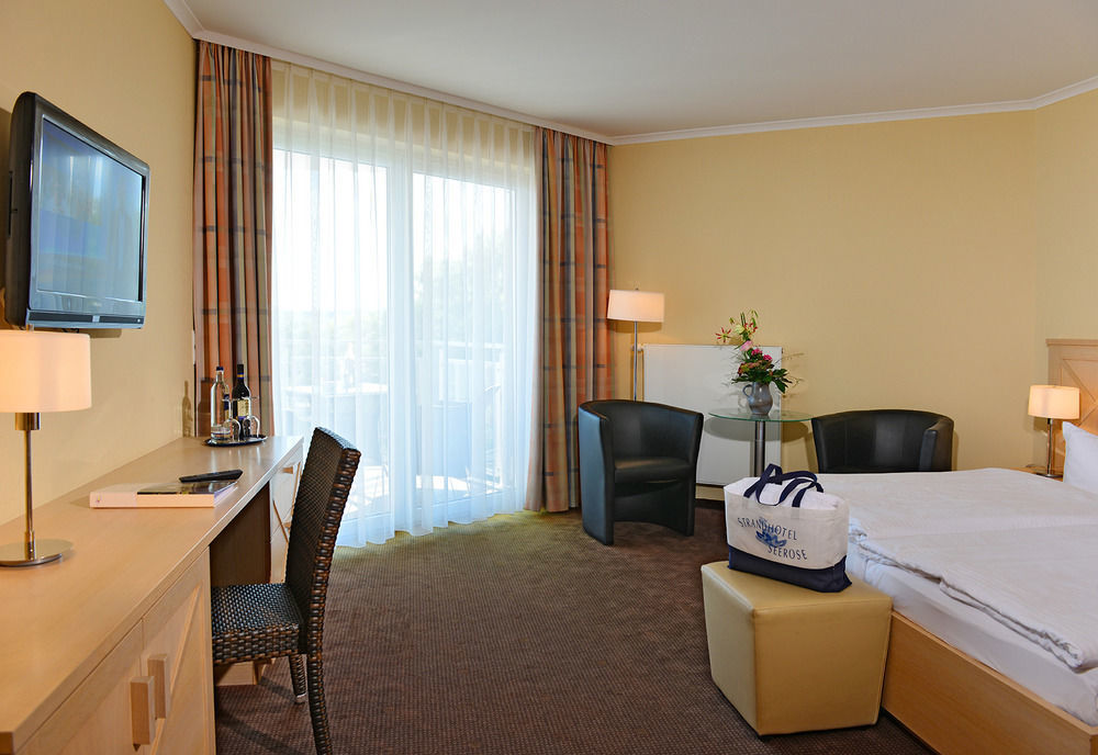 Strandhotel Seerose Kölpinsee Zewnętrze zdjęcie