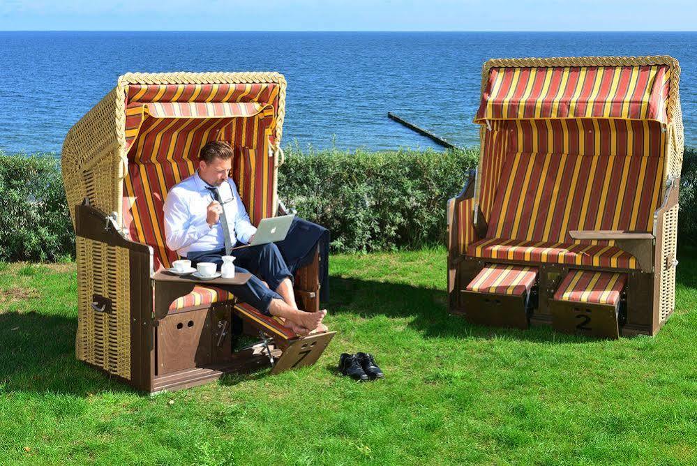 Strandhotel Seerose Kölpinsee Zewnętrze zdjęcie