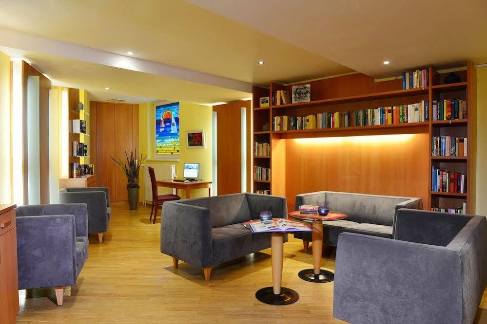 Strandhotel Seerose Kölpinsee Zewnętrze zdjęcie